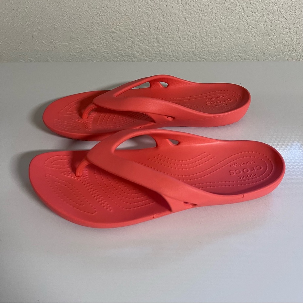 CROCS Kadee II Flip Flops - Picture 1 of 6